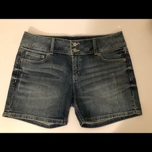 Hipster shorts